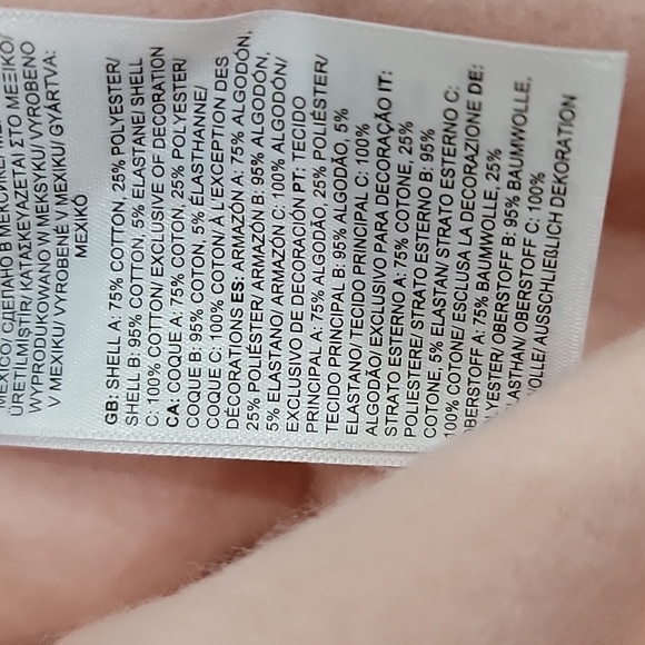 NWT Women's North Face hoodie - Picture 3 of 3